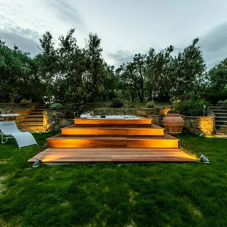 Σπίτι διακοπών Jacuzzi Home *